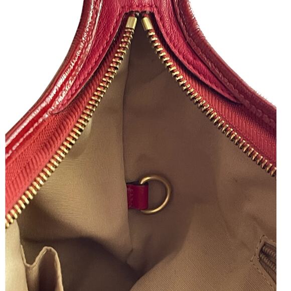 COACH Ergo F12886 Cherry Red Patent Leather Hobo Shoulder Handbag Y2K - Picture 7 of 10